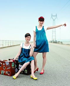 �������紺�����{