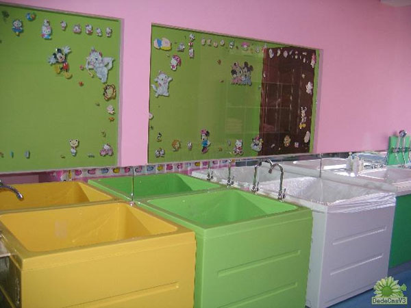 少飛游泳館實(shí)體店內(nèi)部