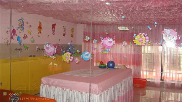 少飛游泳館實(shí)體店