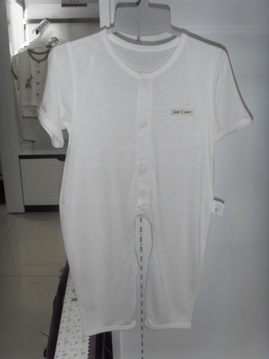 娃愛(ài)的蓓蓓麻賽爾汗布開(kāi)檔連體衣