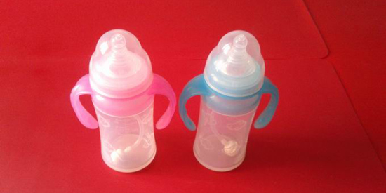 鑫恩成自動吸硅膠奶瓶