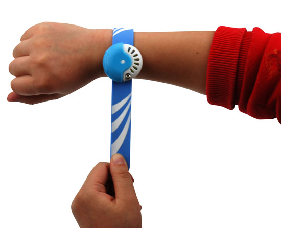 BUGOUT卡通啪啪圈驅(qū)蚊手環(huán)