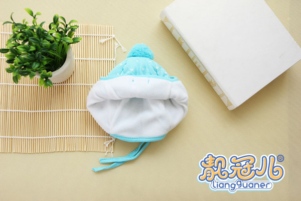 �n�ڃ����׃��A�ޱ�ů�o(h��)��ñ�Ӽ�(x��)��(ji��)չʾ