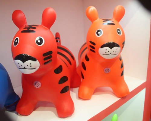 哈哈球老虎充氣玩具