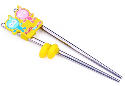 安安和貝貝練習筷