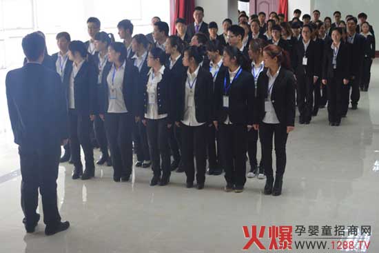 �y�ֲ��M(j��n)������(chu��ng)�����{(l��n)��