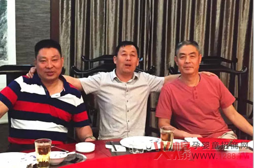 С��ͯ�Ћ���Ʒ������Ո(q��ng)������(gu��)�H�����͝�(j��)��С���c(di��n)�ď����W�R���^