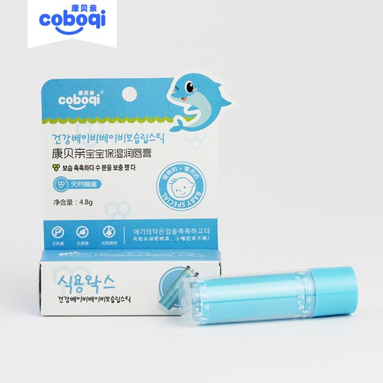 康貝親yinge潤唇膏