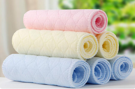 彩色生態(tài)棉尿布