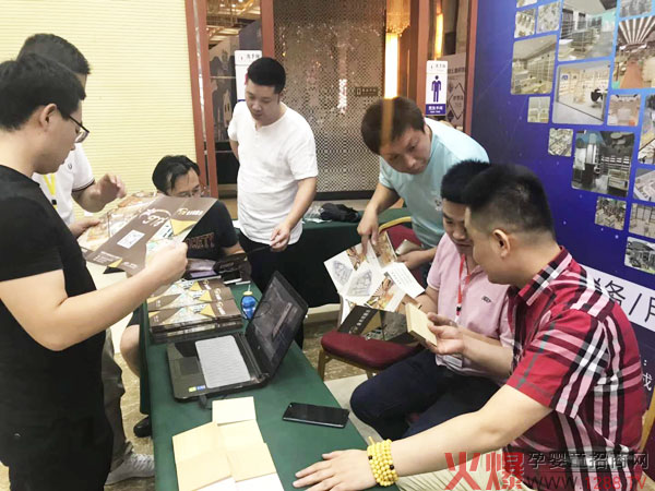 ��ľ������ĸ�����۷��ɽ�|վ���O(sh��)Ӌ��������(d��)�߽��Ŀ�Ȧ����ӆ���j�������P(y��ng)��