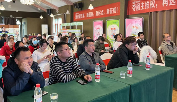 珍紐倍萬罐計劃啟動會首站走進(jìn)江西撫州.jpg 珍紐倍萬罐計劃啟動會首站走進(jìn)江西撫州.jpg