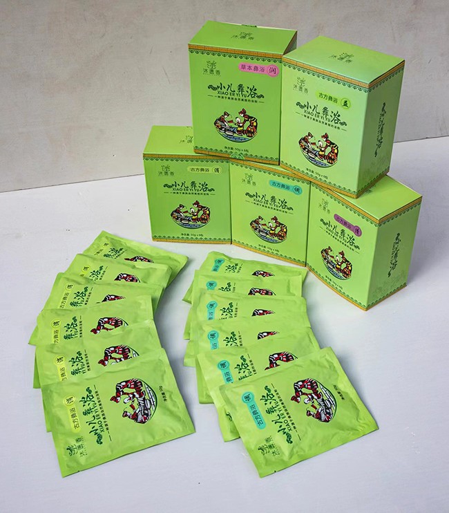  ��T��С����ԡ