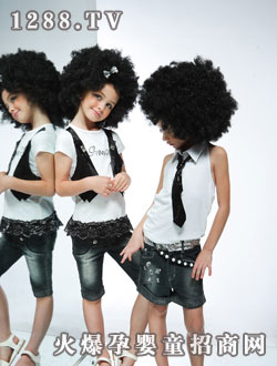 ������r(sh��)�кڰ״���