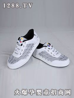 ��ͯ�\(y��n)��(d��ng)�W(w��ng)Ь��ɫ