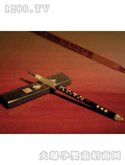 �ۋ����l(f��)��ɫ̥ë�P