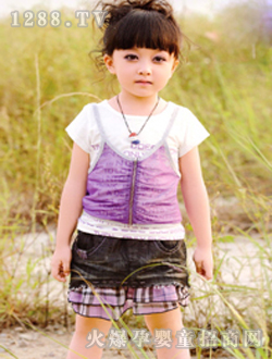 ������ɫ�R��