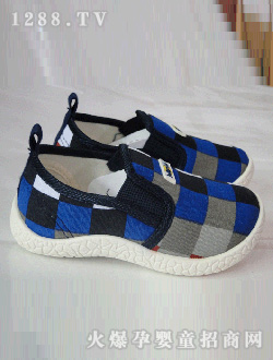 ��ʿ���{ɫͯЬ