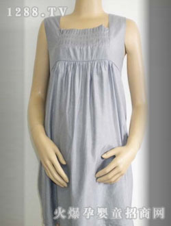 �ζ�װ�yunf����ȹ