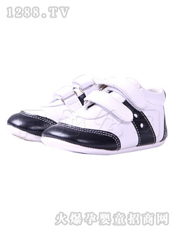 С��ʹ�냺Ь��ɫ