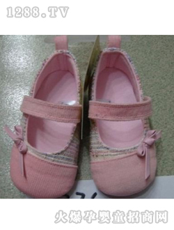 麗嬰房白色蝴蝶結(jié)yinge鞋