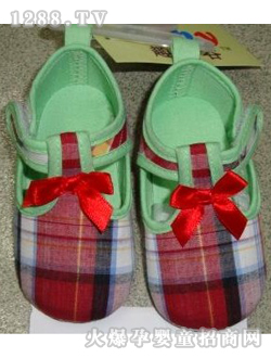 麗嬰房綠色紅蝴蝶結(jié)寶寶鞋