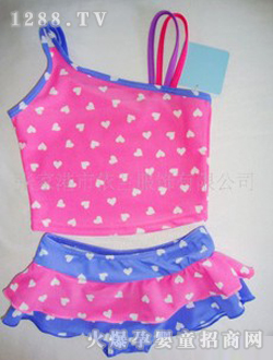 �������Ůͯ���wӾ��