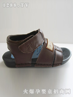 ��؈֮����ɫyinge��Ь