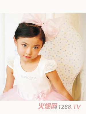 �옷(l��)���R�����ɐ�(��i)Ů�b