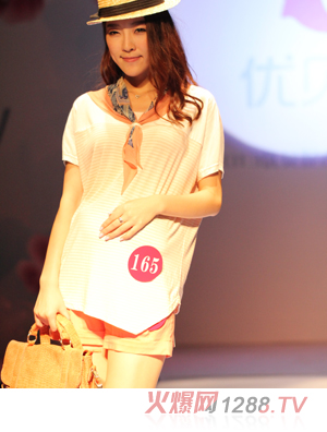 ��(y��u)ؐ�ݕr���¿��ЋD��