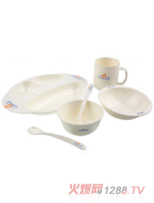 �ɐ�С��yinge��Ʒ�Y�а˼��M