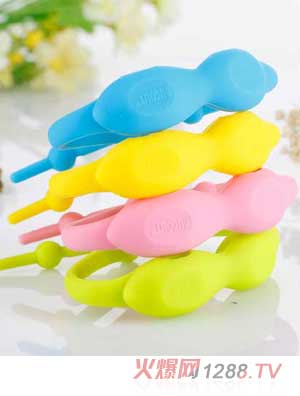 �L(f��ng)�Z(y��)���v��ɫ����Ȧ