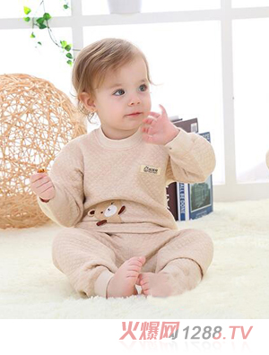 �����Ë냺���2015�ﶬ��Ʒ�ӽzϵ�м�ۃ�(n��i)��