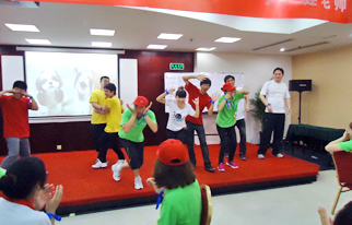 火爆網(wǎng)打造卓越團(tuán)隊(duì)特訓(xùn)營(yíng)