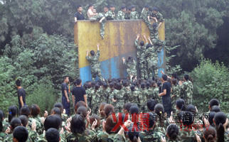 火爆網(wǎng)絡(luò)拓展訓(xùn)練之畢業(yè)墻