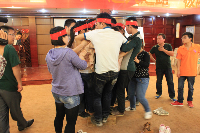 超人之路極限潛能特訓(xùn)營(yíng)之風(fēng)雨同舟