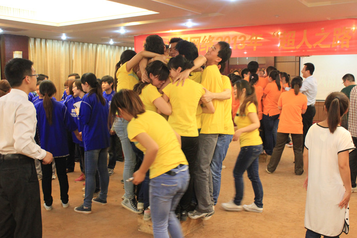 超人之路極限潛能特訓(xùn)營(yíng)之風(fēng)雨同舟