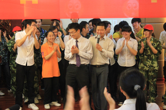 超人之路極限潛能特訓(xùn)營(yíng)之笑比哭好